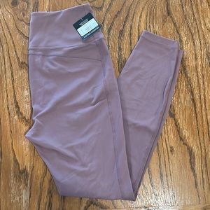 Eddie Bauer Women’s 7/8 movement Lux tight